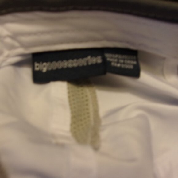 bigaccessories 3 Dancing Bears GD White Cap - Picture 7 of 8